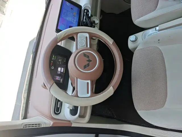 Wuling Hongguang Mini EV — Фото автомобиля 10