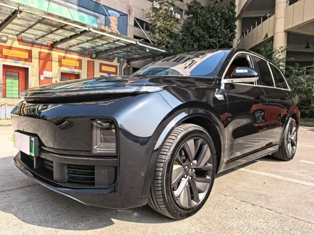 Li Auto Li L8 2024 Pro — Фото автомобиля 4