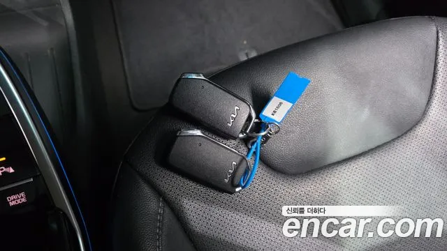 Kia Niro — Фото автомобиля 22