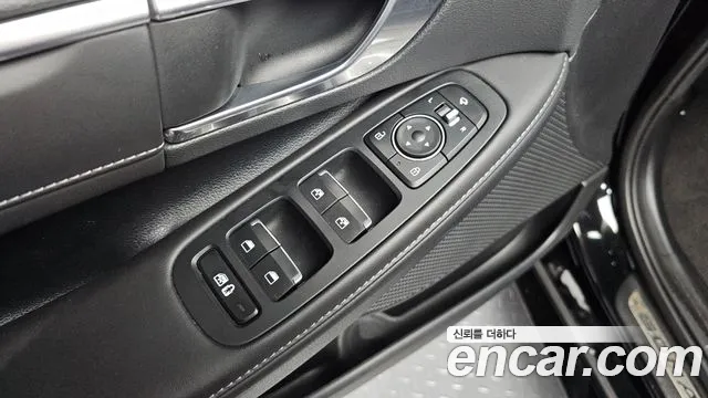 Hyundai Sonata — Фото автомобиля 28