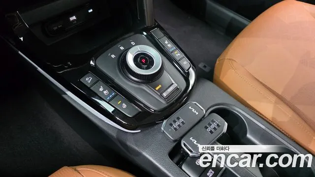 Kia Seltos New — Фото автомобиля 12