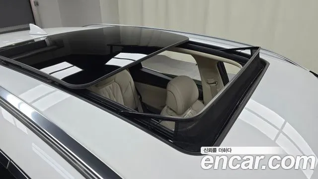 Genesis GV70 — Фото автомобиля 26