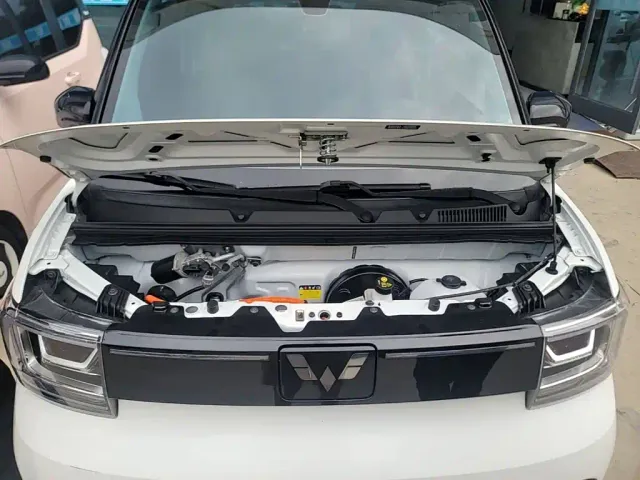 Wuling Hongguang Mini EV — Фото автомобиля 19