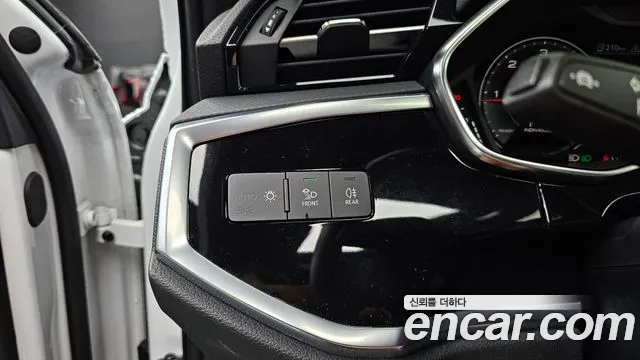 Audi Q3 35 TDI quattro Premium — Фото автомобиля 29