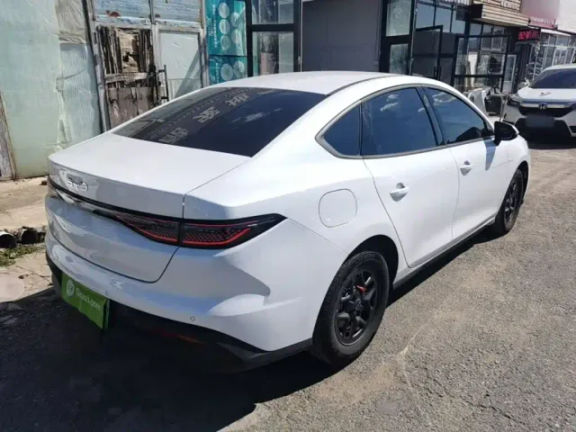 BYD Seal 05 DM-i — Фото автомобиля 6