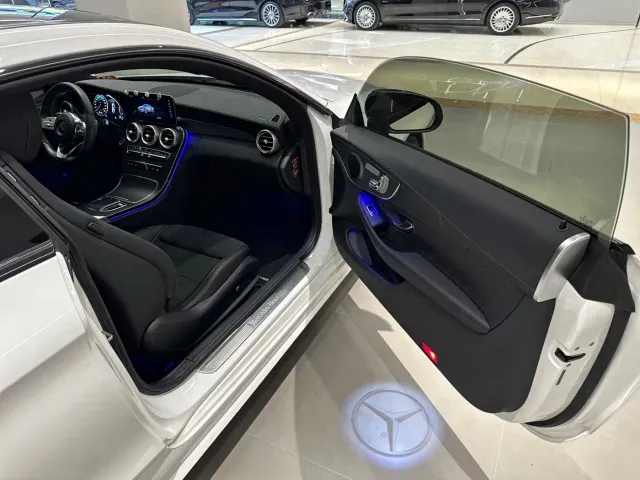 Mercedes-Benz C-Class — Фото автомобиля 7