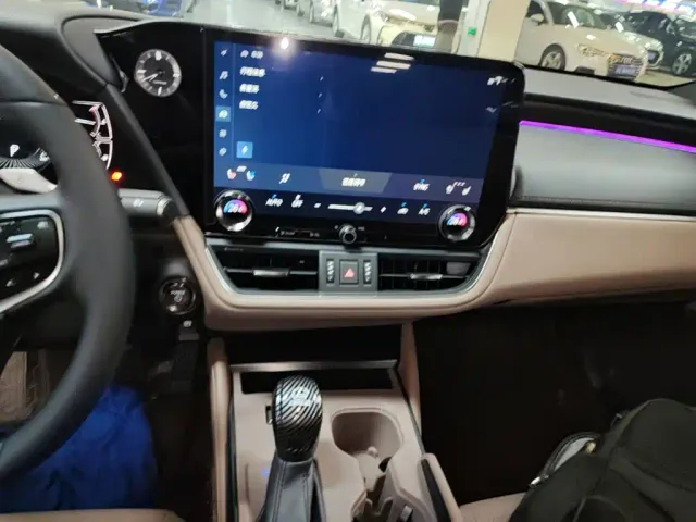 Lexus Lexus ES 2025 300h Ultimate Edition — Фото автомобиля 12