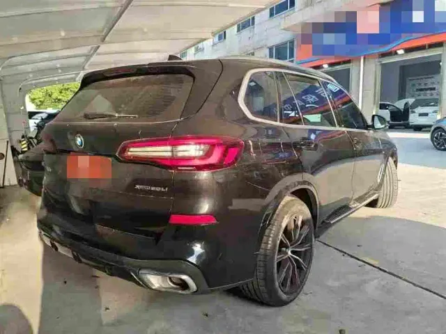 BMW X5 — Фото автомобиля 2