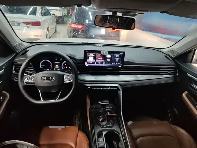 Geely Vision X6 — Фото автомобиля 9