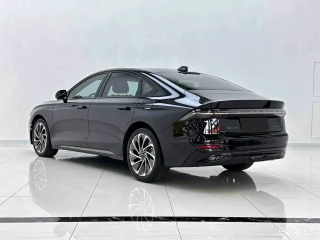 Lincoln Z — Фото автомобиля 7