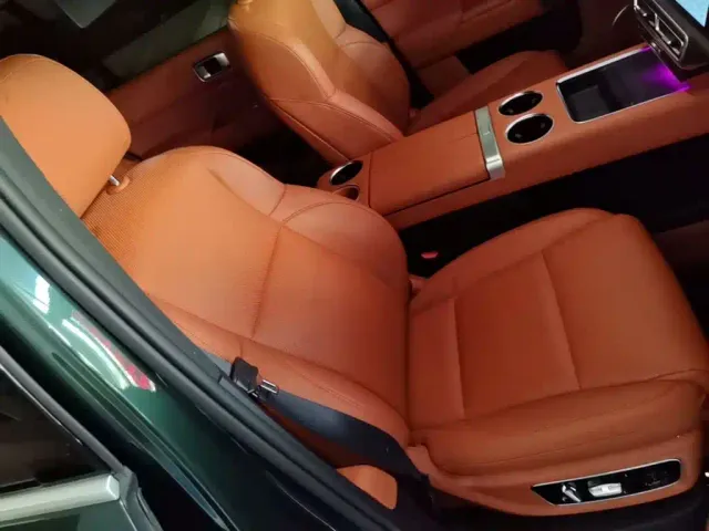 Li Auto L9 — Фото автомобиля 24