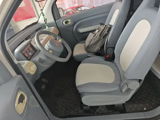 Besturn Bestune Pony 2025 222km Lightning Horse — Фото автомобиля 14