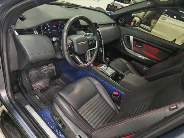 Land Rover Discovery Sport — Фото автомобиля 8