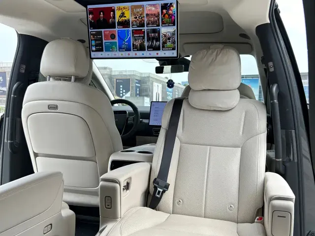 Li Auto MEGA — Фото автомобиля 19
