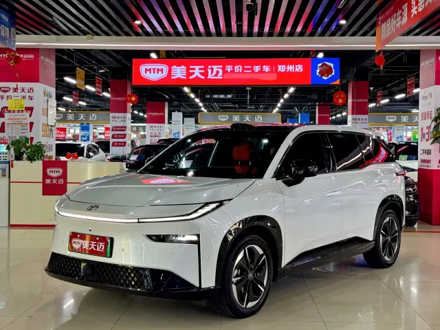 Фотография автомобиля — Toyota BoZhi 3X