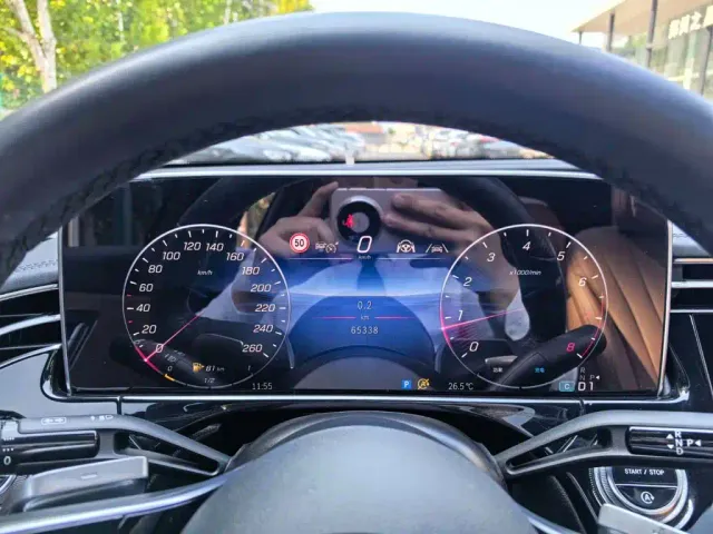 Mercedes-Benz E-Class — Фото автомобиля 6