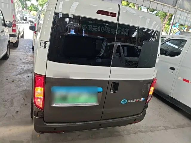 Changan Kuayue Kuayue Star V7 EV — Фото автомобиля 3