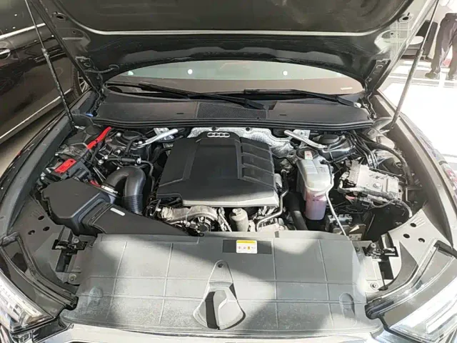 Audi A6L — Фото автомобиля 19