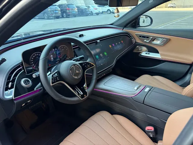 Mercedes-Benz E-Class — Фото автомобиля 5