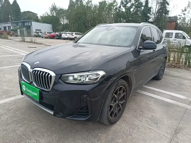 Фотография автомобиля — BMW X3
