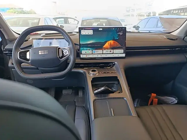 Geely Galaxy E5 — Фото автомобиля 9