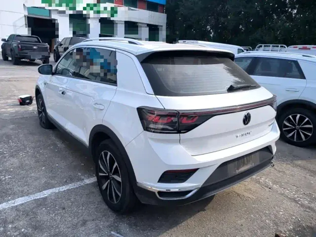 Volkswagen T-Roc — Фото автомобиля 4