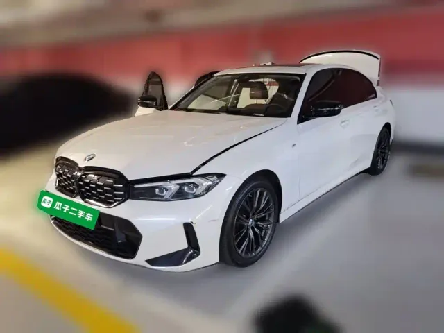 Фотография автомобиля — BMW 3 Series