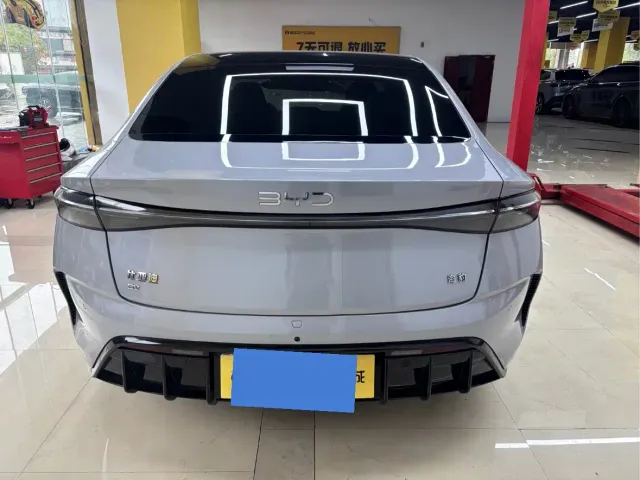BYD Seal — Фото автомобиля 11