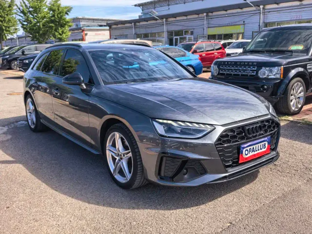 Audi A4 — Фото автомобиля 3