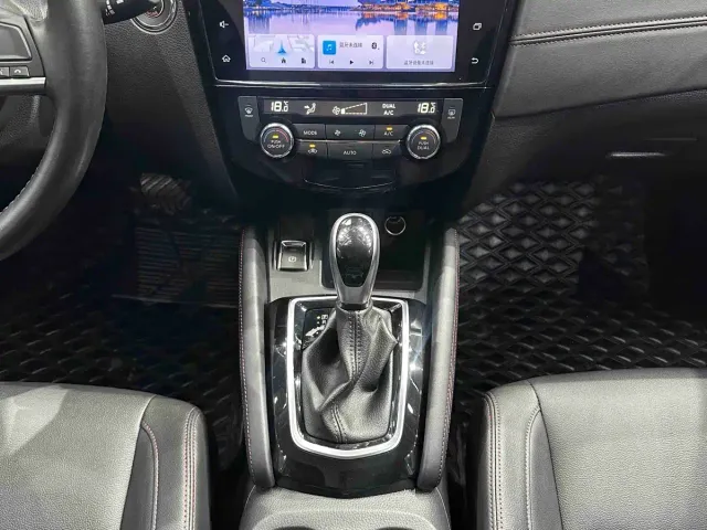 Nissan Qashqai — Фото автомобиля 12