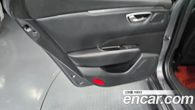 Renault Korea SM6 New — Фото автомобиля 14