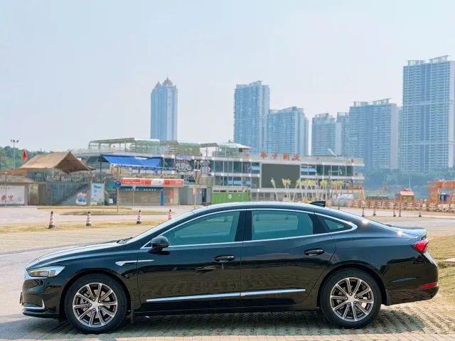 Buick LaCrosse — Фото автомобиля 7