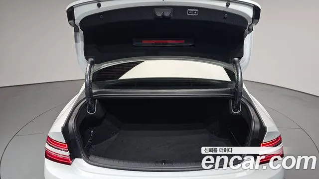 Genesis G80 Бензин 2.5 турбо AWD — Фото автомобиля 20