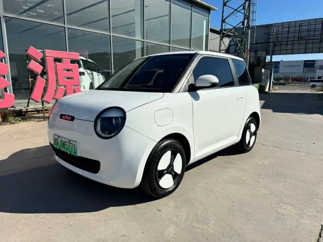 Фотография автомобиля — Changan Lumin