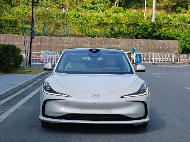 IM Motors LS6 — Фото автомобиля 2