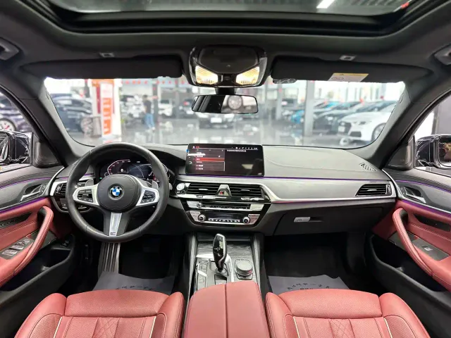 BMW 5 Series — Фото автомобиля 8