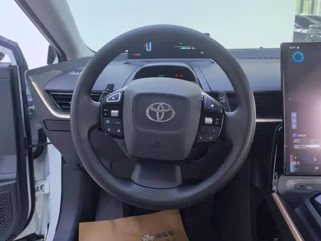 Toyota bZ3 — Фото автомобиля 15