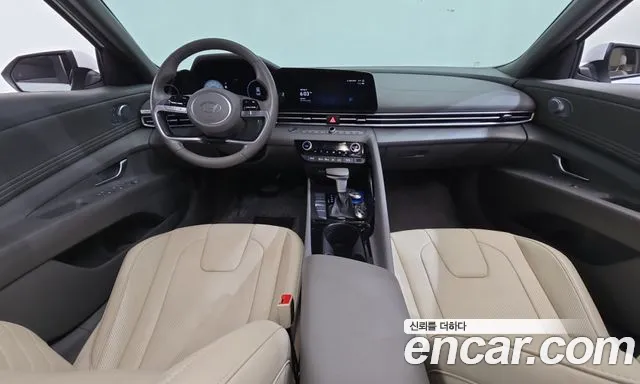 Hyundai Avante CN7 — Фото автомобиля 10