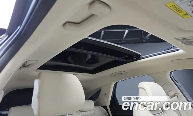 Genesis GV70 — Фото автомобиля 24