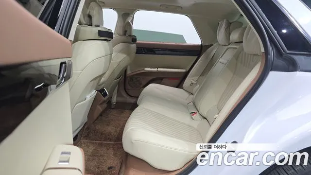 Hyundai Grandeur GN7 — Фото автомобиля 18