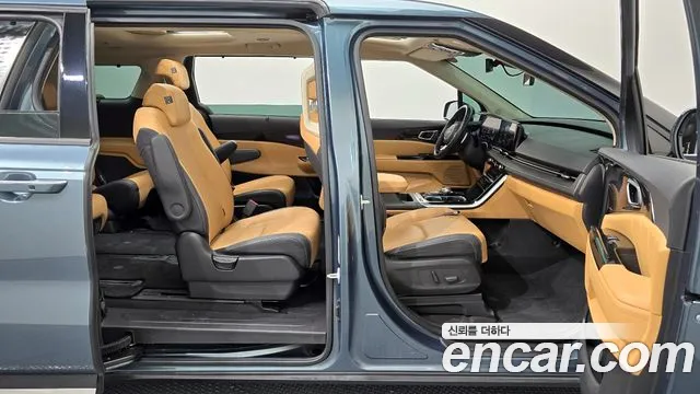 Kia Carnival — Фото автомобиля 10