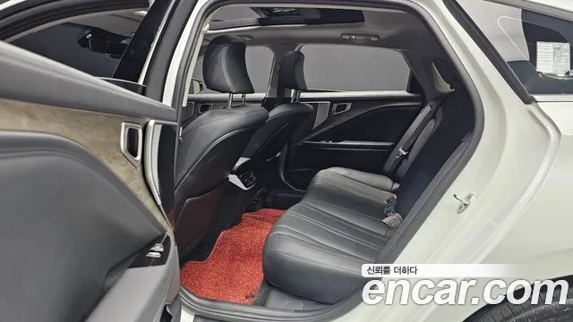 Kia K8 — Фото автомобиля 13