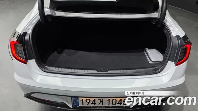 Hyundai Sonata Sonata (DN8) 2.0 LPG(Для проката) — Фото автомобиля 20