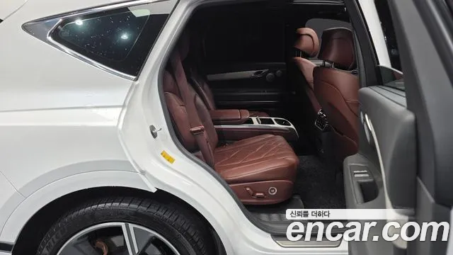 Genesis GV80 — Фото автомобиля 17