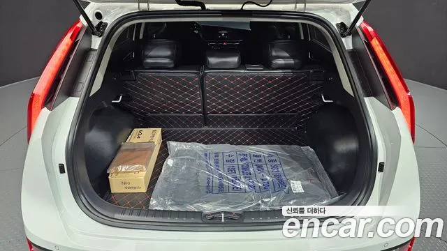 Kia Niro The All New — Фото автомобиля 29
