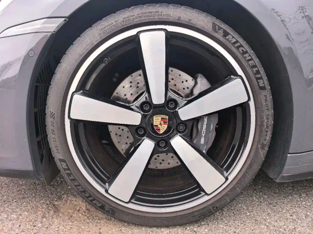Porsche 911 — Фото автомобиля 16