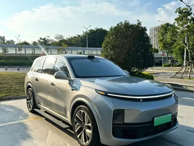 Фотография автомобиля — Li Auto L9