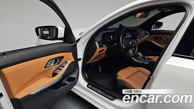 BMW 3-Series 3 серия (G20) 320i M Sport — Фото автомобиля 8