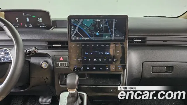 Hyundai Staria Staria 4WD Tourer 9 мест — Фото автомобиля 11