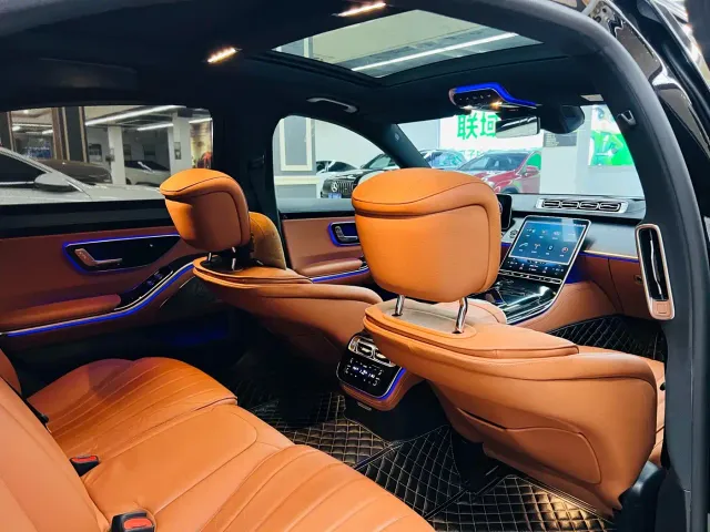 Mercedes-Benz S-Class — Фото автомобиля 14